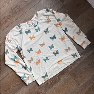 Women’s Chaser butterfly sweatshirt size M
